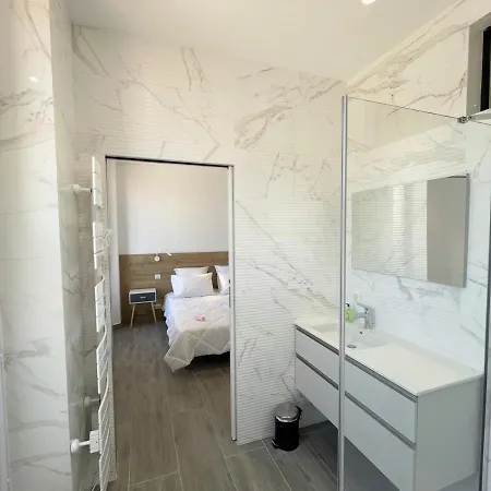 Viva Riviera Deluxe Floor 2 Bedrooms 2 Bathrooms Apartment Cannes